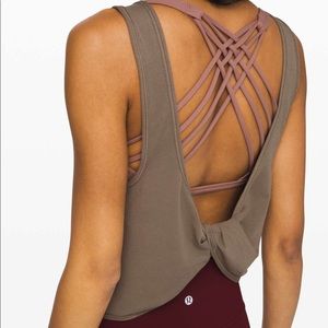 Good Turn Tank (lululemon)